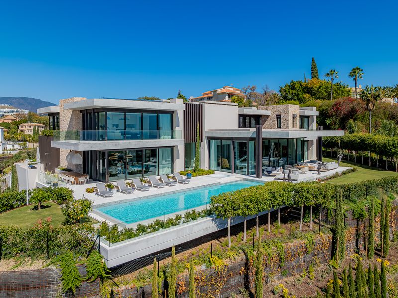 The hills 12 home
