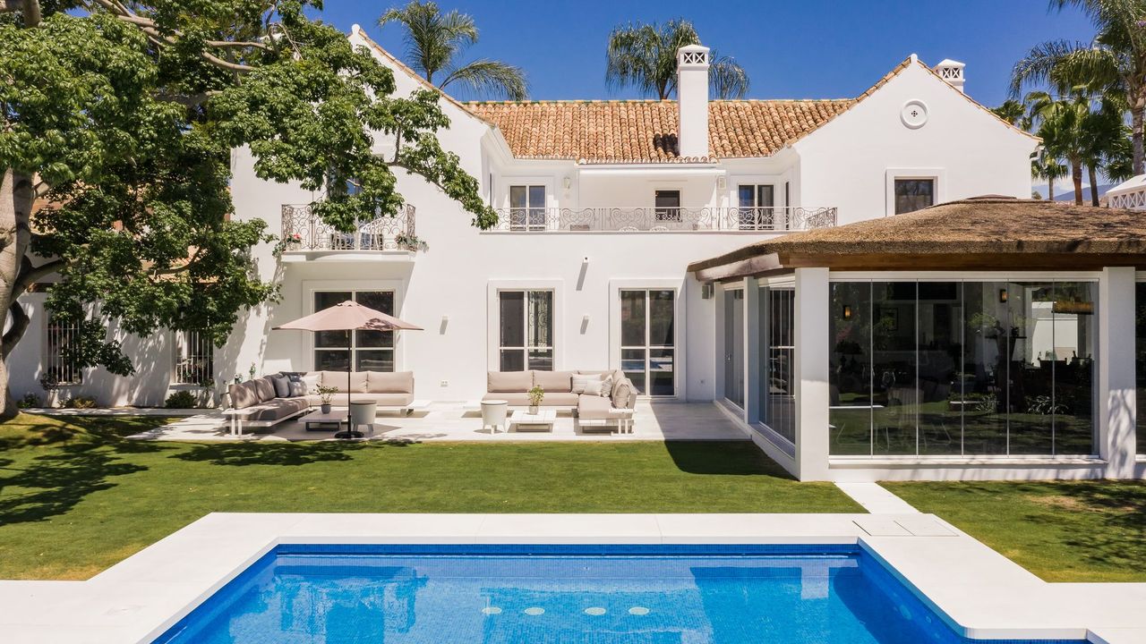 Villa Hermosa home
